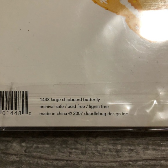 doodlebug design plain & simple large & small chipboard butterly (1 ea.) c. 2007 - Picture 11 of 15